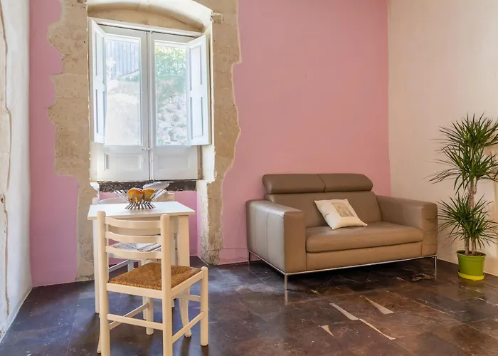 Caelum Hyblae Apartment *